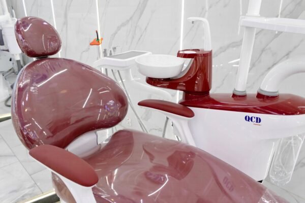 QCD Royal Plus Dental Unit - Image 3